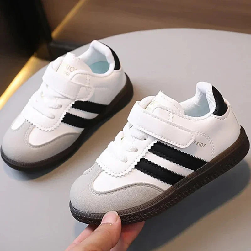 Kinder Sneaker - Sportliche Freizeitschuhe mit Klettverschluss