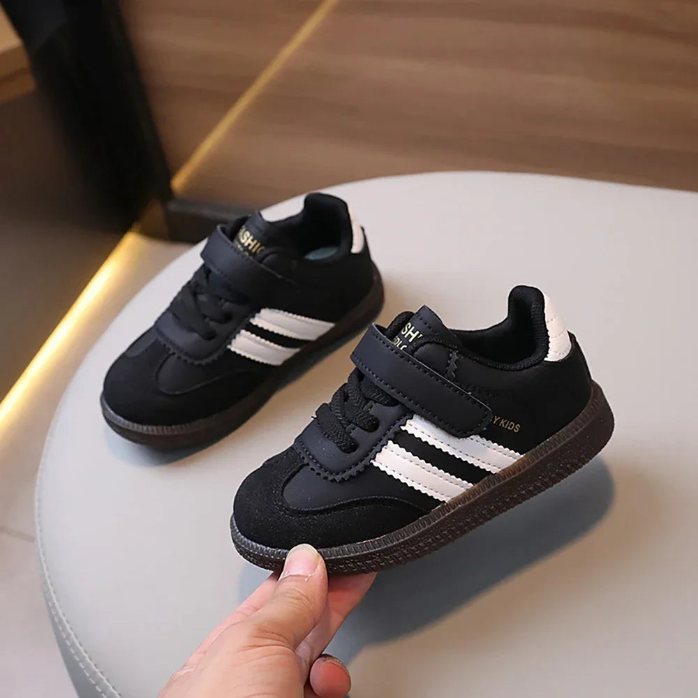Kinder Sneaker - Sportliche Freizeitschuhe mit Klettverschluss