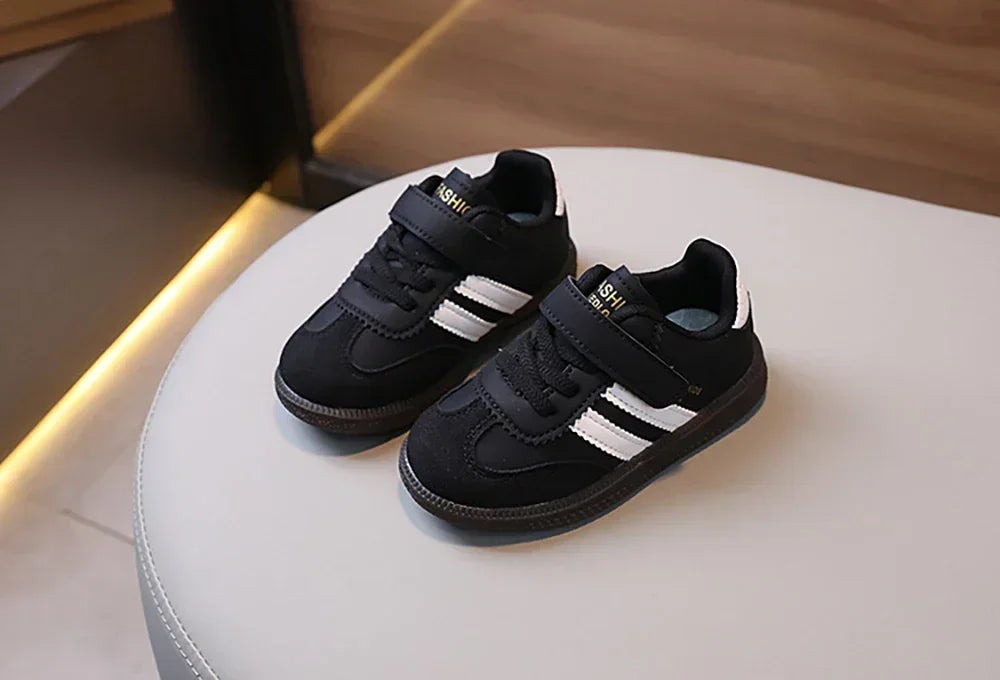 Kinder Sneaker - Sportliche Freizeitschuhe mit Klettverschluss