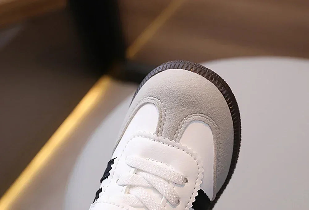 Kinder Sneaker - Sportliche Freizeitschuhe mit Klettverschluss