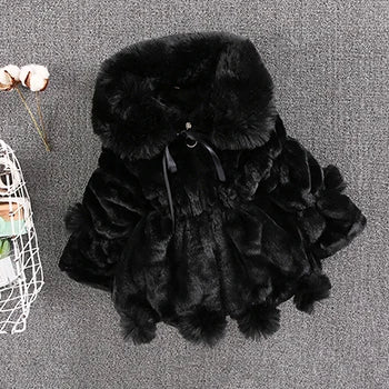 Mädchen Winter Plüschmantel mit Kunstfell & Pompons - Warm & Weich - 1-7 Jahre