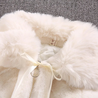 Mädchen Winter Plüschmantel mit Kunstfell & Pompons - Warm & Weich - 1-7 Jahre