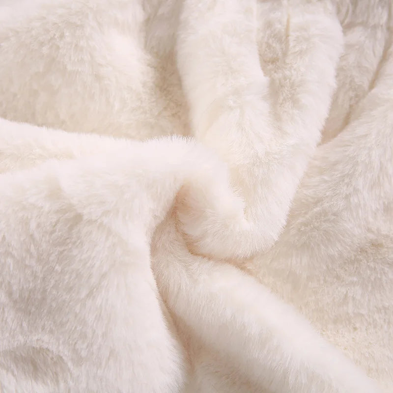 Mädchen Winter Plüschmantel mit Kunstfell & Pompons - Warm & Weich - 1-7 Jahre